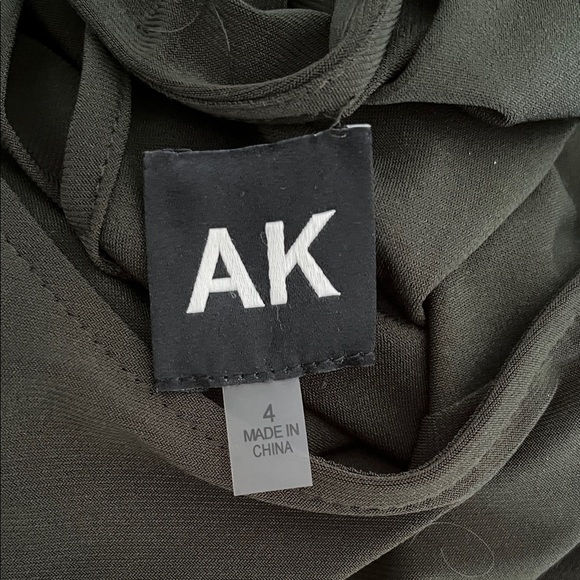 Anne Klein Dark Green Stretchy Sheath Sleeveless Mini Dress - Size 4 - Picture 2 of 15